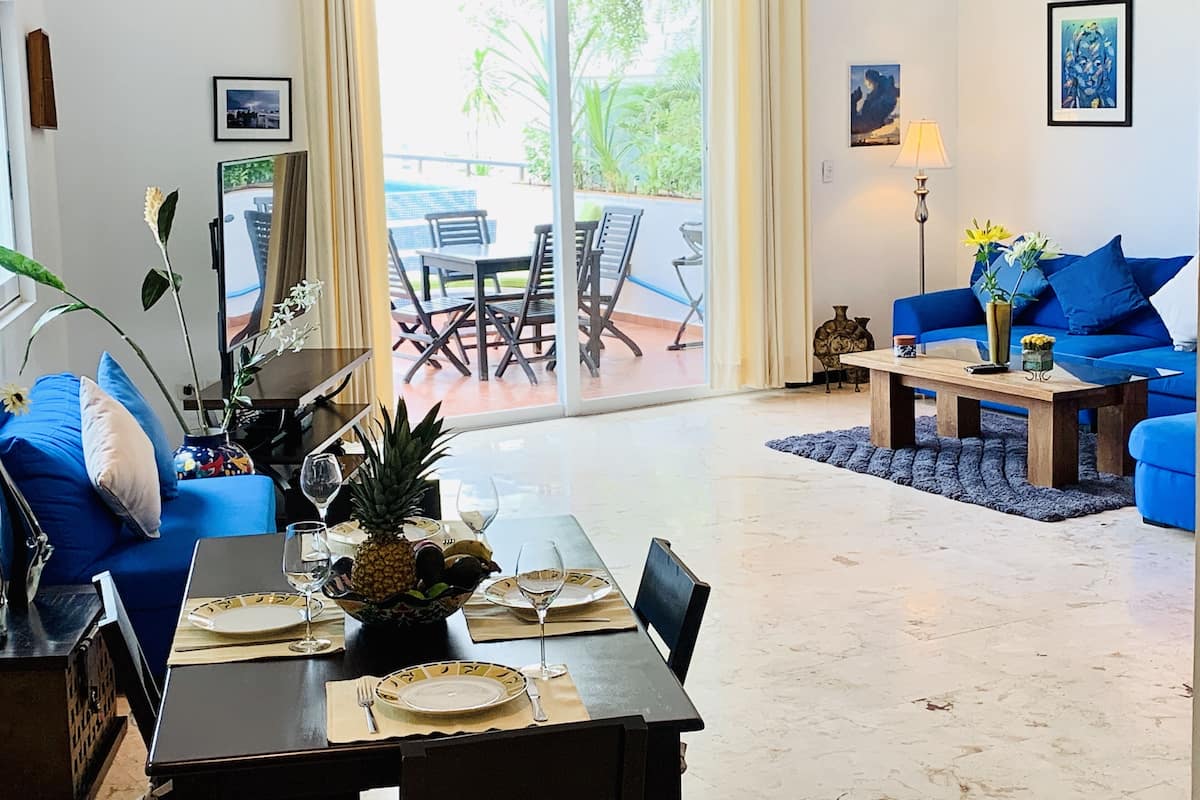 Condo Soho 2 Bedrooms | In-room dining