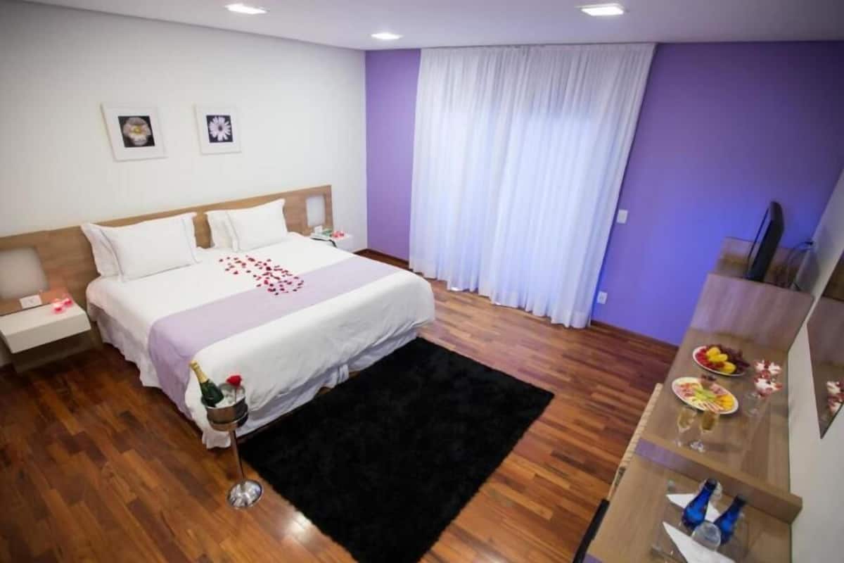 2 bedrooms, minibar, in-room safe, individually decorated