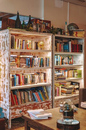 مكتبة