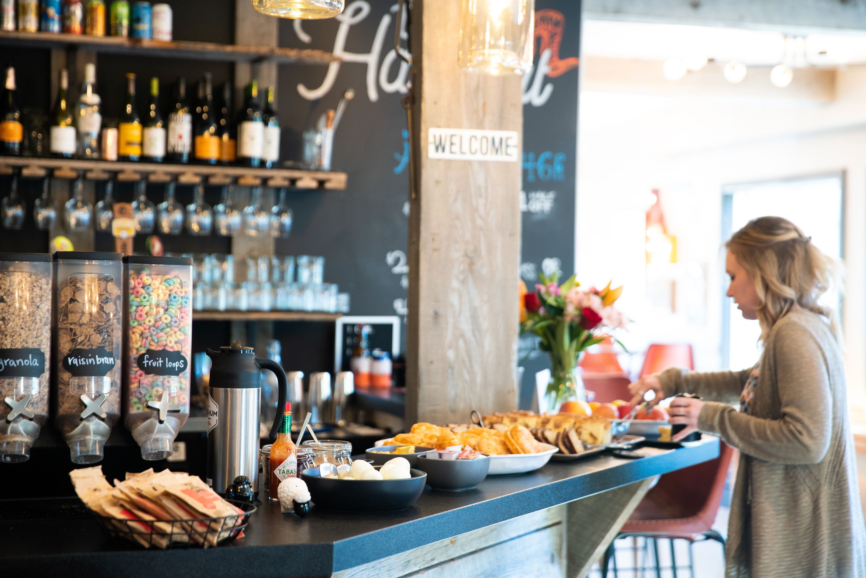 free daily continental breakfast