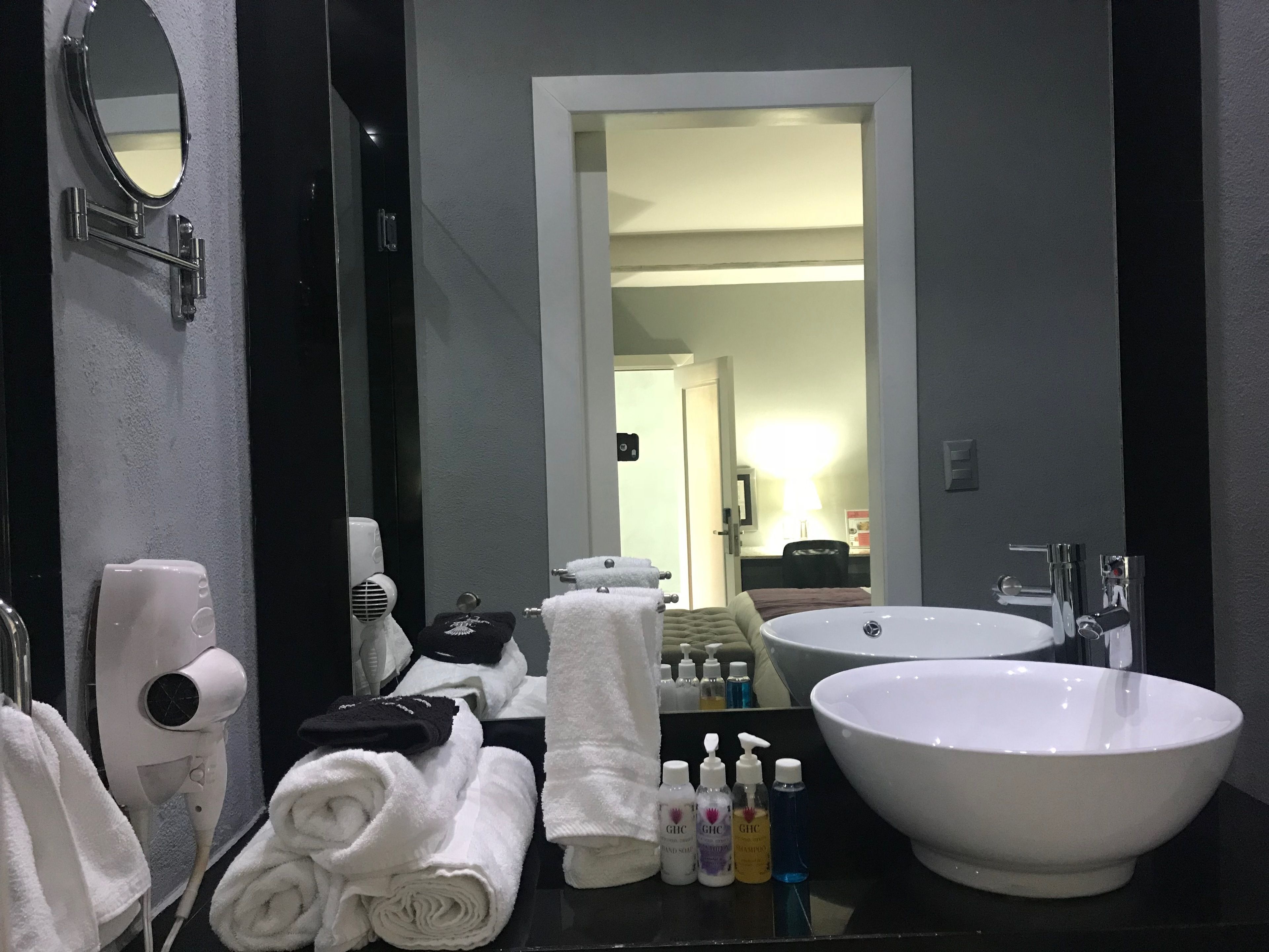 junior suite | bathroom sink