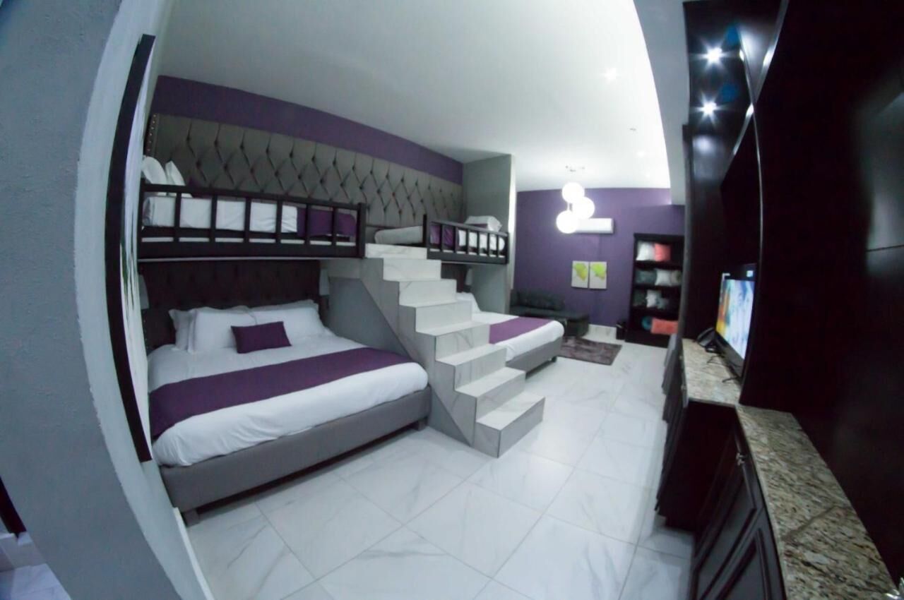 Minibar, desk, iron/ironing board, free WiFi