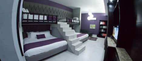 Minibar, skrivebord, strykejern/-brett og wi-fi (inkludert)