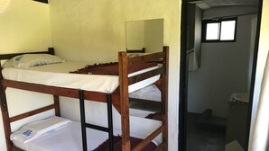Desk, free WiFi - Gulliver Youth Hostel - Adults Only (Punta Ballena)