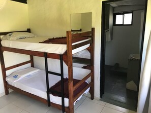 Desk, free WiFi - Gulliver Youth Hostel - Adults Only (Punta Ballena)