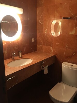 Hair dryer, towels - Apartaments Pas de Neu (Pas de la Casa)