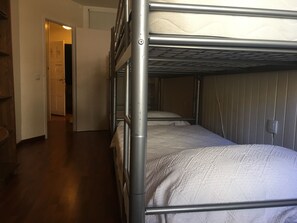 Apartment, 1 Bedroom (for 6) | Blackout curtains, bed sheets - Apartaments Pas de Neu (Pas de la Casa)
