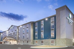 Exterior - WoodSpring Suites Nashville near Rivergate (Madison)