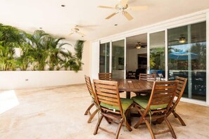 Appartamento Exclusive, 3 camere da letto, piscina privata | Terrazza/patio