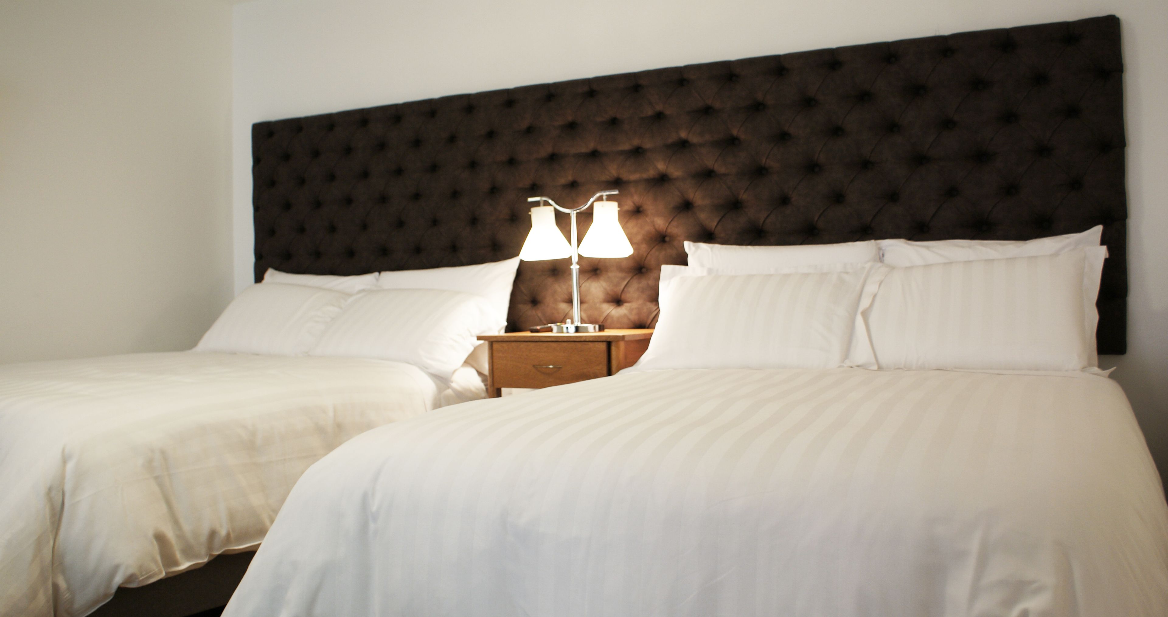 twin room | 1 bedroom, down duvets, in-room safe, desk