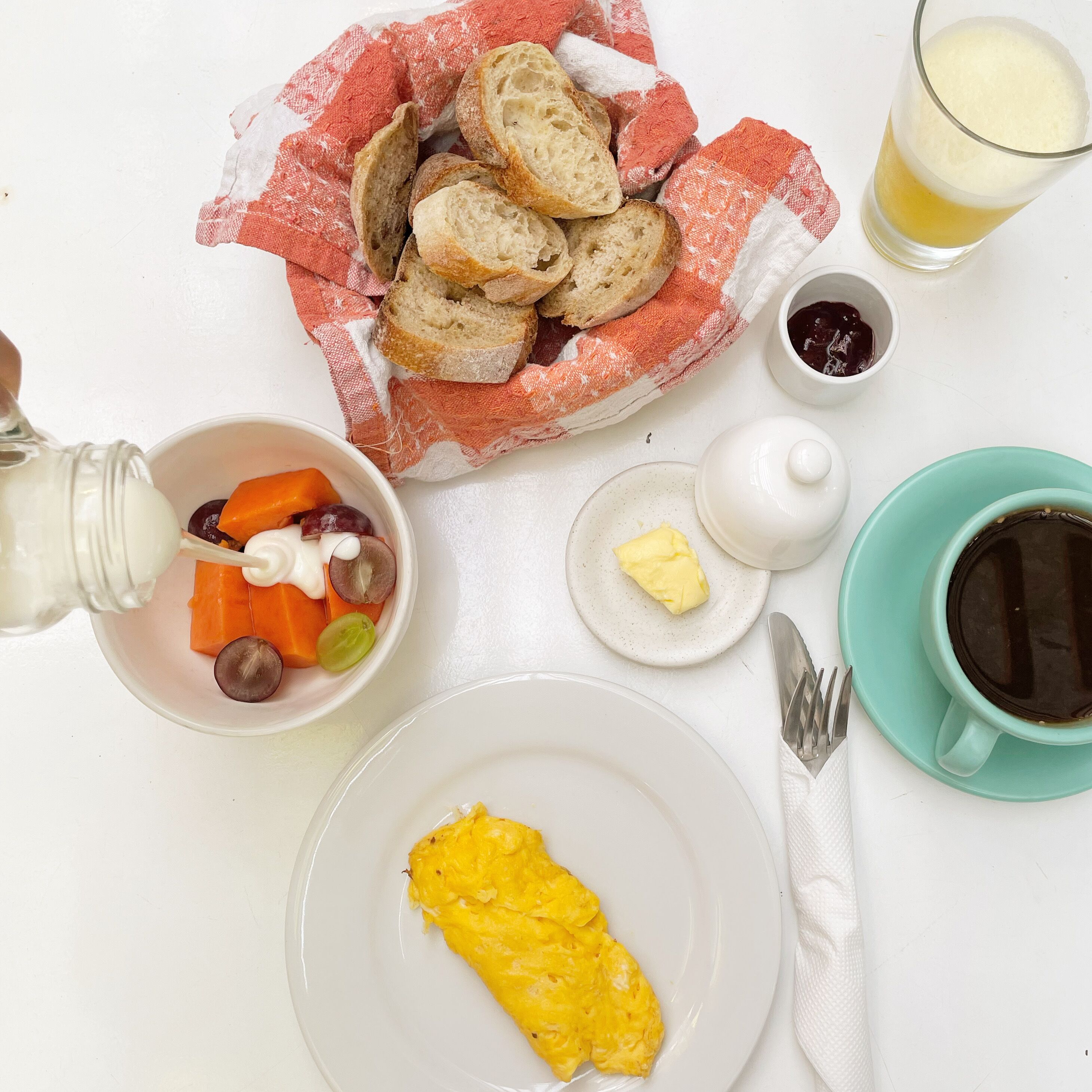 free daily continental breakfast