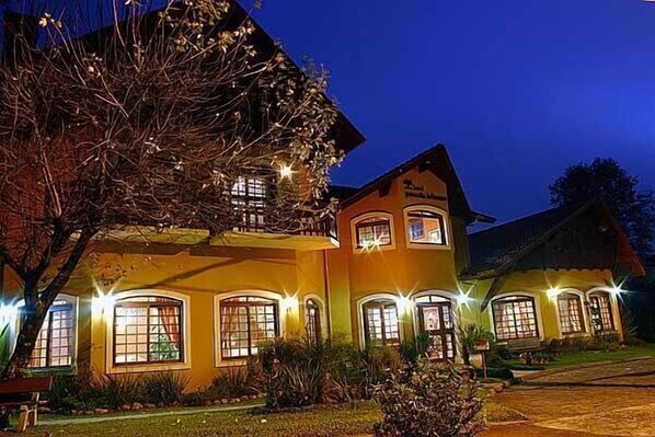Front of property – evening/night