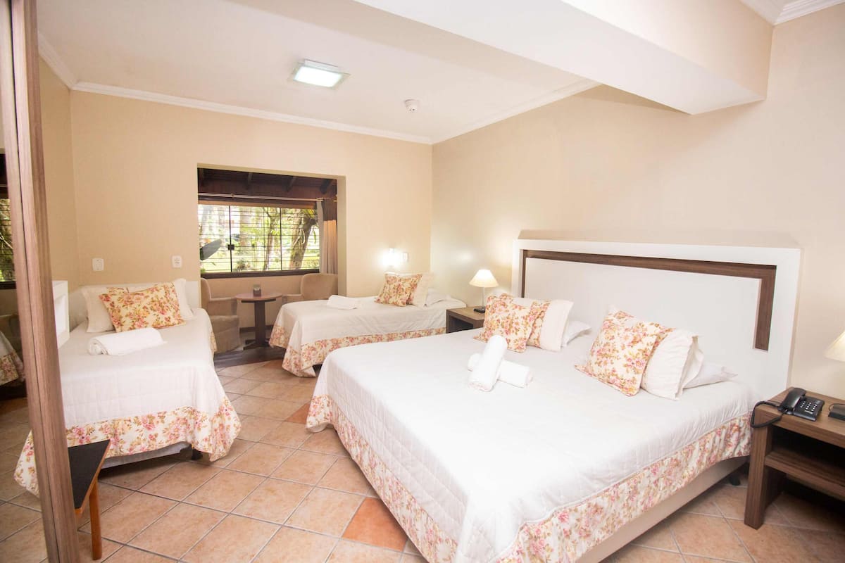 1 bedroom, premium bedding, minibar, blackout curtains