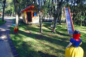 Children’s play area – outdoor