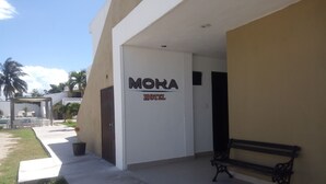 Unclassified image, 2 of 42, button - Moka Hotel (Progreso)