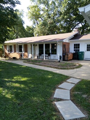Exterior - Stewart Acres..."Big City Close, w/ Big Country Charm" (Arnold)