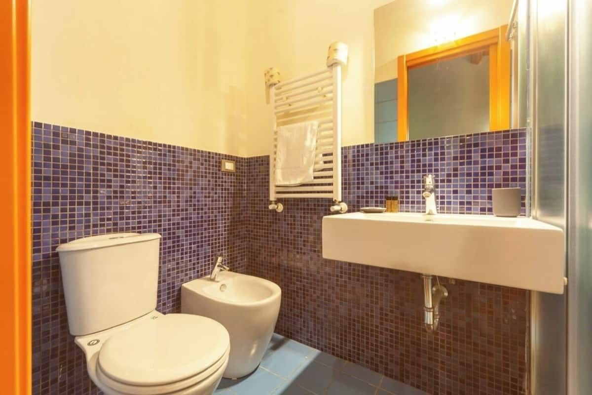 Comfort Apart Daire (Scilla) | Banyo | Duş, ücretsiz banyo/kozmetik ürünleri, saç kurutma makinesi, bornoz