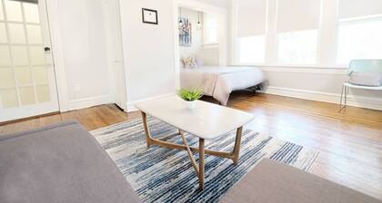 Cozy Modern Studio Flat
