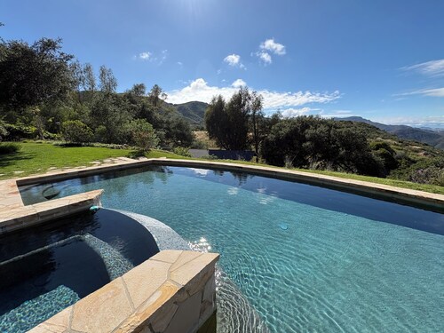 Cute 3 Bdr Home W/ Pool/Spa & Amazing Views In Malibu Mtns.  15 Min From Beach