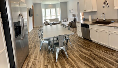 Roe Summer Cottage, Suite A