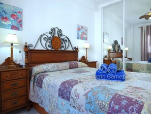 2 bedrooms, in-room safe, iron/ironing board, free WiFi