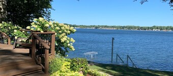 Upea Waterfront Paw Paw järvi kotiin 155 jalkaa hiekkaranta rannalla ja telakka