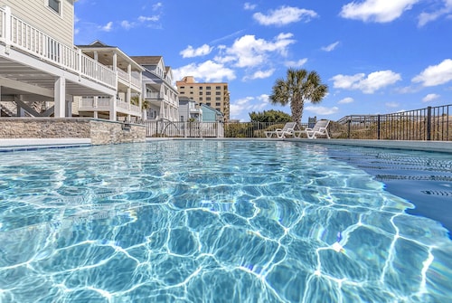 Nostalgic Oceanfront House-PET friendly with a private pool! Unmatched views!