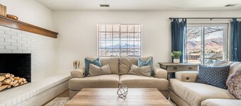 The Gathering House- Amazing Rocky Mt. Views & Trails! Garden of the gods- USAFA