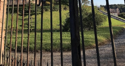 Puutarha huoneisto rannalle päin Comillas