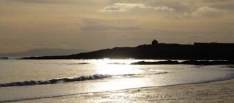 Elie Residence Studio Apartment, perfect for 2! Ground-floor.