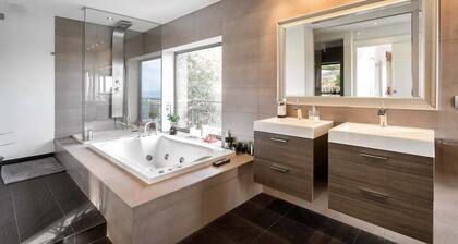 Costa Maresme, Barcelona ★Casa Burriac, Sunny, Spacious with private & Pool