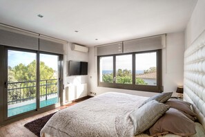 4 habitaciones, tabla de planchar con plancha y wifi gratis