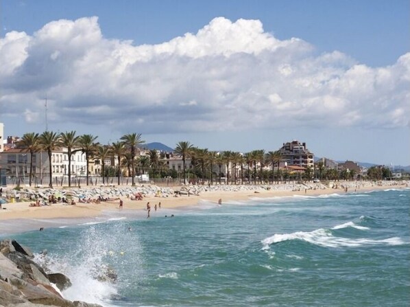 Una playa cerca