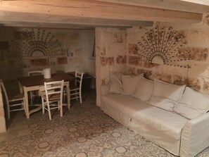 Fernseher, Kamin