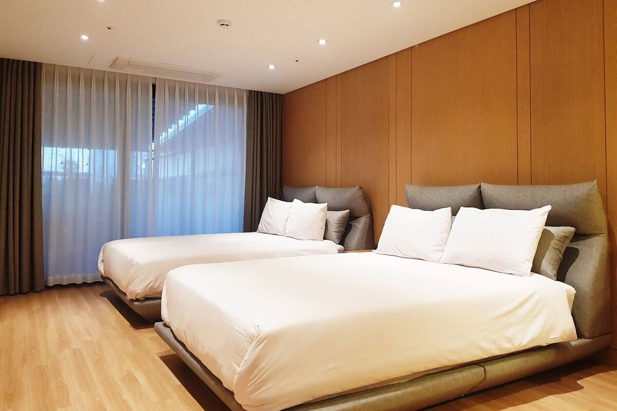 高級寢具、免費迷你吧、遮光布/窗簾、隔音