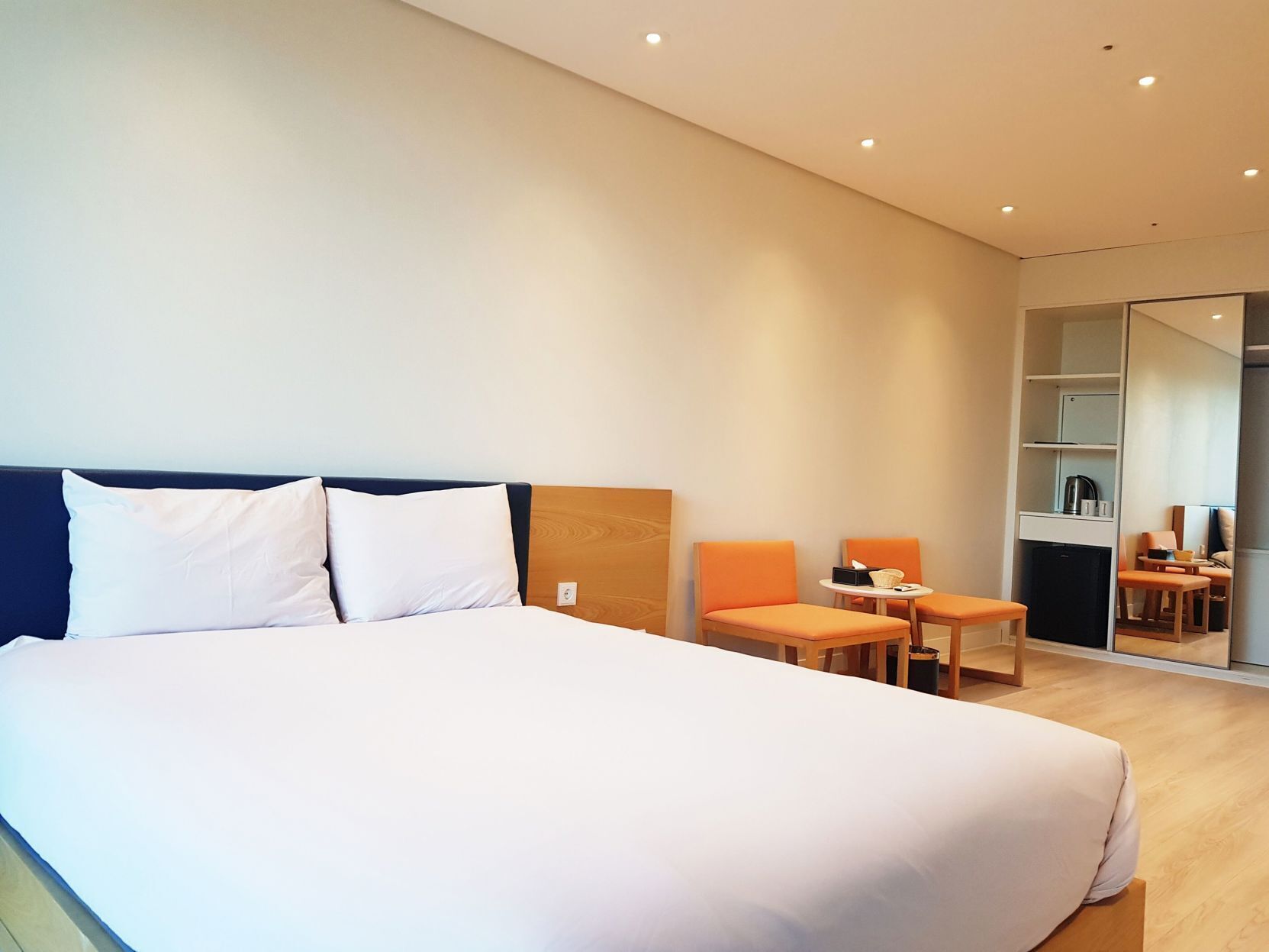 Literie de qualité, articles de minibar gratuits