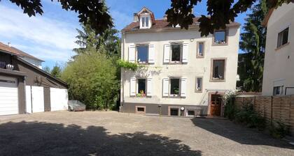 Appartement lumineux et confortable près du centre historique