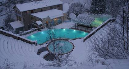 Spacious gîte Authentic 25m² south-facing terrace Facing the shuttle bus stop