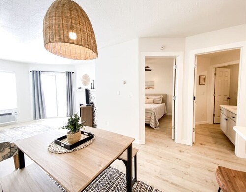 Inn Building Condo #213 Pet friendly, Patio view!