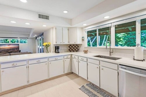 Casa privada 4bd, a pie de playa en Kahana