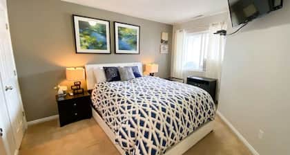 Beautiful, Updated Inn Building Condo #204