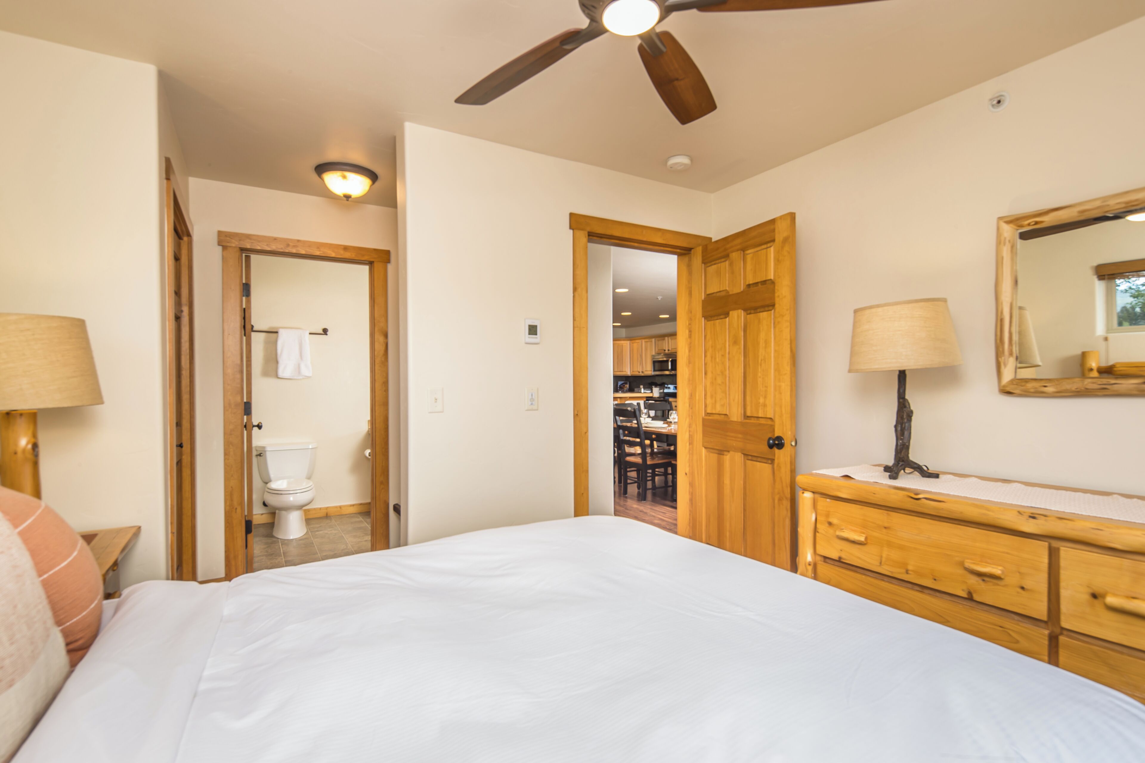 3 bedrooms, iron/ironing board, free WiFi, bed sheets