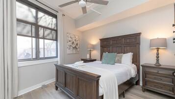 2 多间卧室、办公桌、熨斗/熨衣板、免费 WiFi