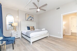 2 bedrooms, desk, iron/ironing board, free WiFi