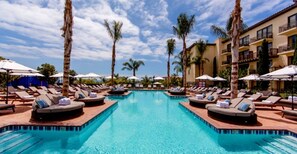 Et oppvarmet basseng