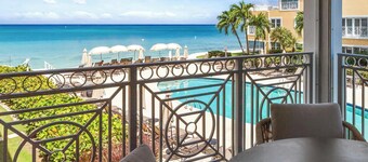 Ocean View Condo Steps to Seven Mile Beach!
