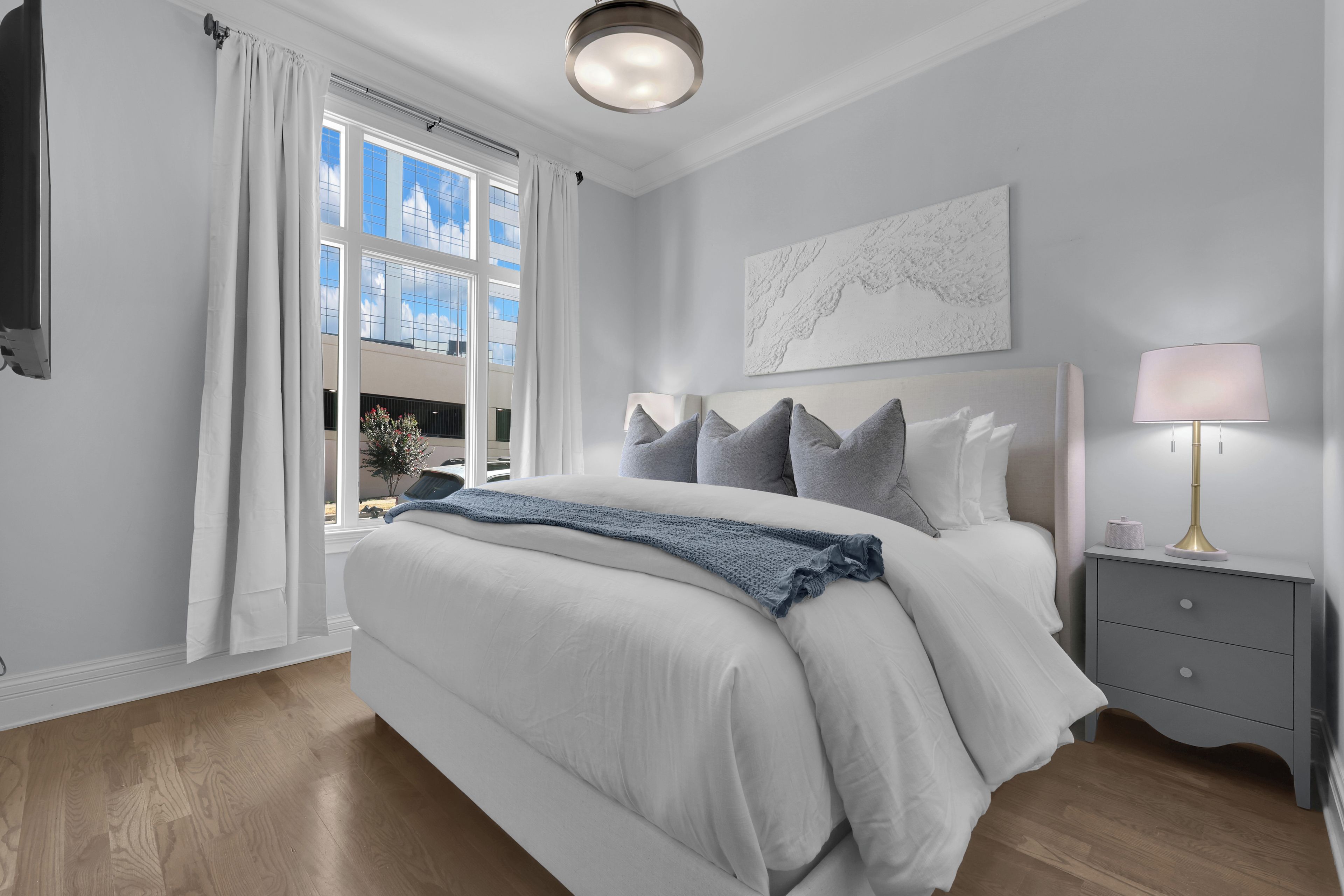 1st Fl King Bedroom w/ TV, Closet, and Full Bathroom next to bedroom!