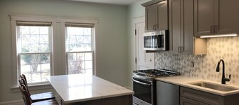 DOWNTOWN LAKE GENEVA 4 BR/4 BA House sleeps 15