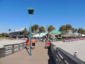 Beach nearby, sun-loungers, beach towels
