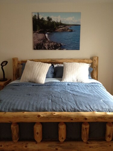 Keweenaw Vacation Rental - Great for families and groups- sleeps up to 7